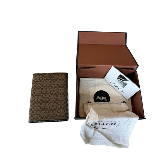COACH CC Signature brown canvas and leather Passport/Travel Document Holder/Case - Picture 1 of 5